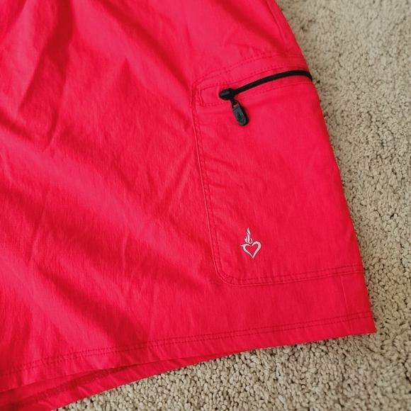 2/$20 Torrid Happy Camper Ripstop Active Cargo Short With Zip 1 - Picture 3 of 9